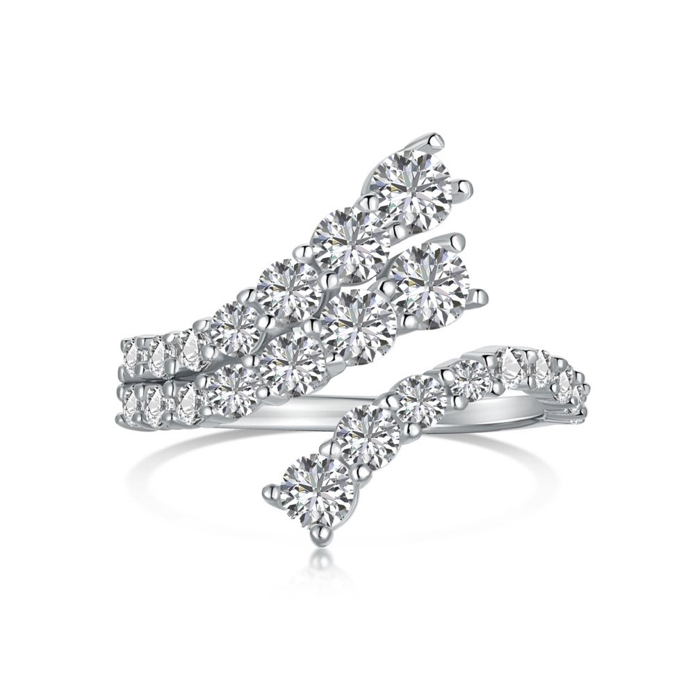 Elegant Silver Crystal Ring